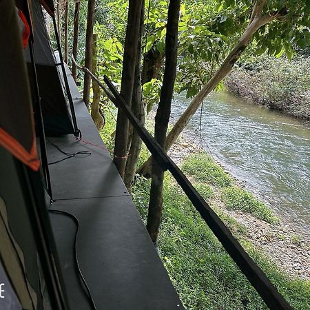ホテル Khaosok August Freedom Camp Khao Sok National Park エクステリア 写真