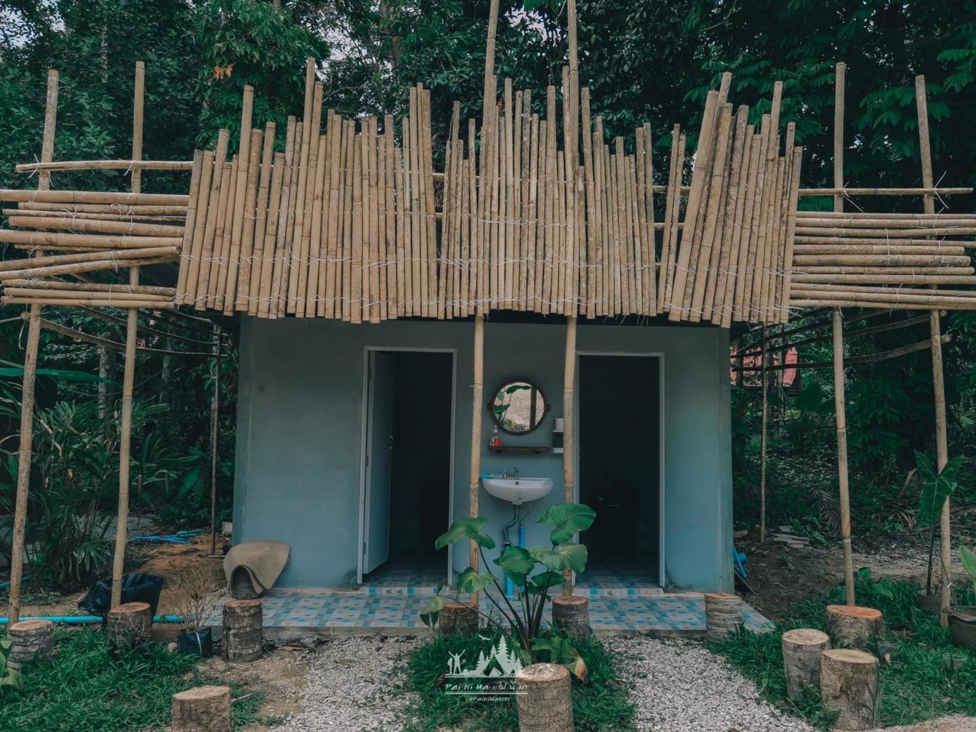 ホテル Khaosok August Freedom Camp Khao Sok National Park エクステリア 写真